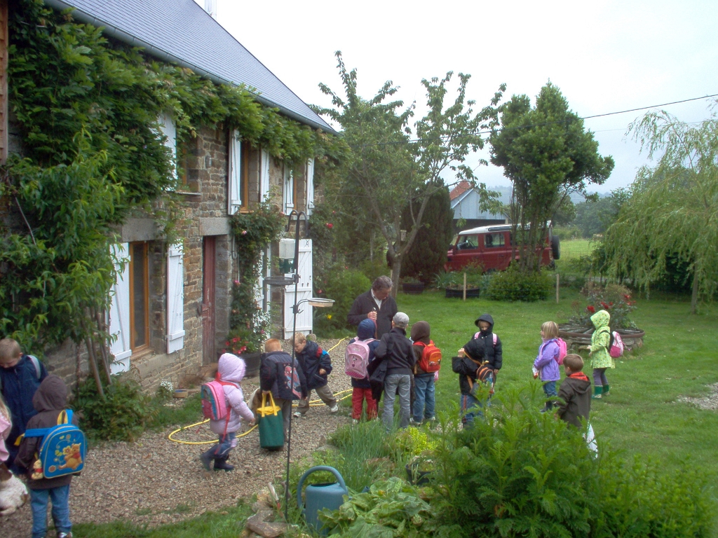 20110620 PONT-FARCY SCHOOL VISIT 05.jpg - IM000302.JPG
